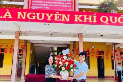 TRƯỜNG THCS HÀN THUYÊN KỈ NIỆM NGÀY PHỤ NỮ VIỆT NAM 20/10 VÀ ỦNG HỘ ĐỒNG BÀO BỊ THIỆT HẠI DO BÃO LŨ GÂY RA